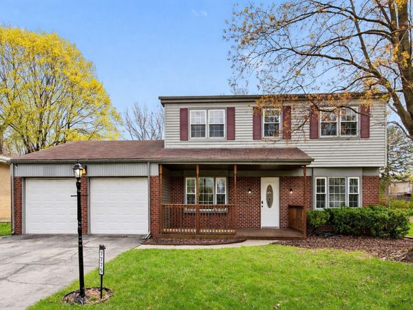 7775 Delaware Place, Merrillville, IN 46410