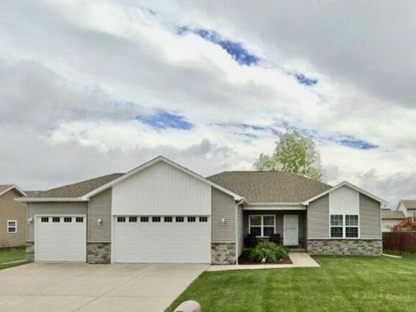 6593 Timberwood Avenue , Portage, IN 46368