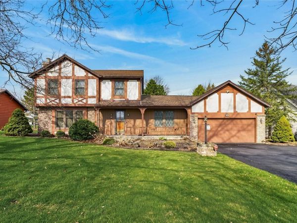 99 Old English Drive, Rochester, NY 14616