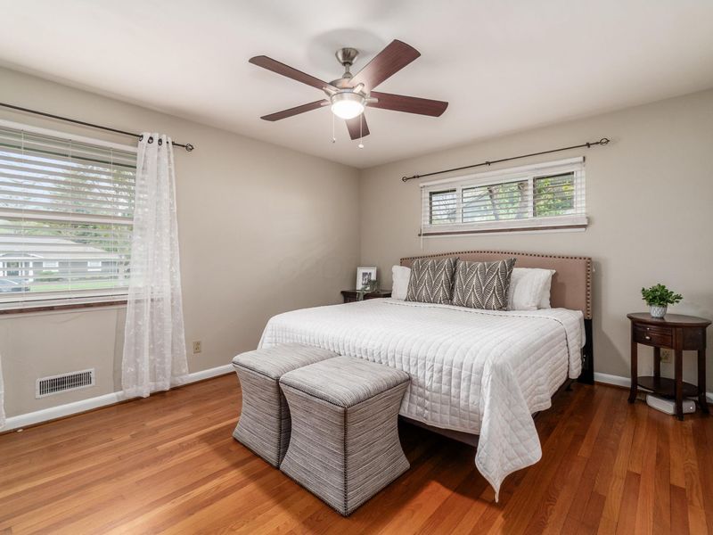 3166 S Dorchester Road, Columbus, OH 43221 Photo 13