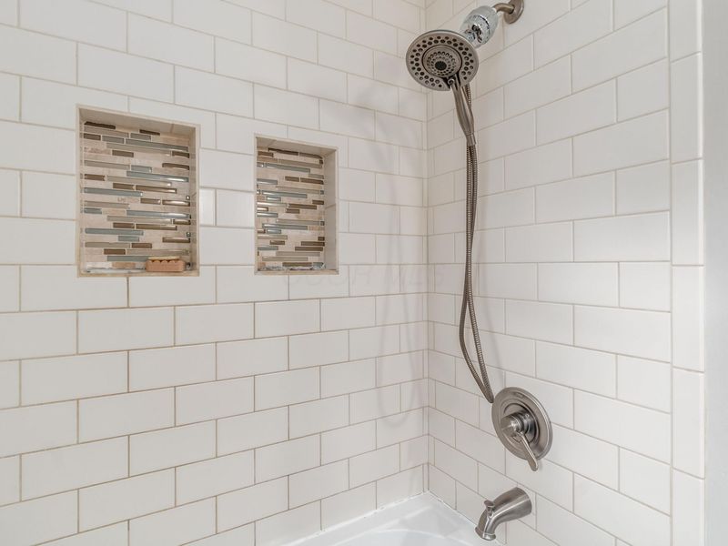 3166 S Dorchester Road, Columbus, OH 43221 Photo 21