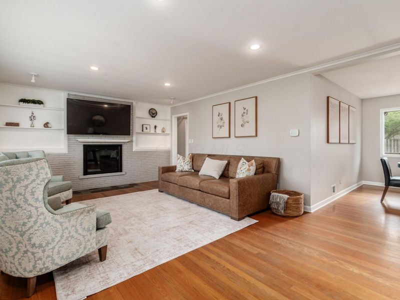 3166 S Dorchester Road, Columbus, OH 43221 Photo 3