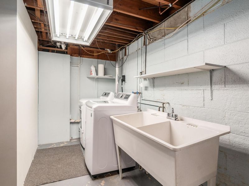 3166 S Dorchester Road, Columbus, OH 43221 Photo 30