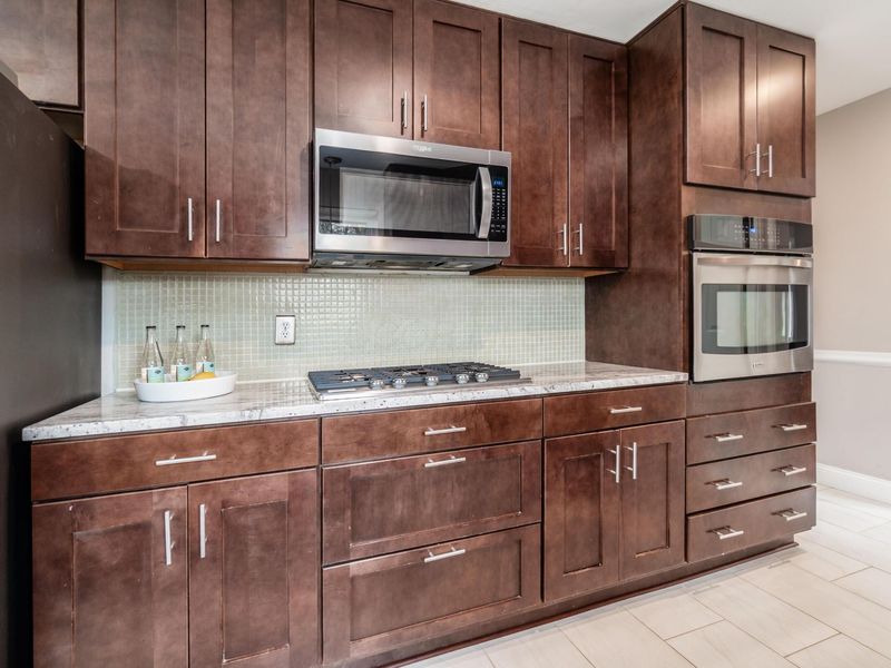 3166 S Dorchester Road, Columbus, OH 43221 Photo 9