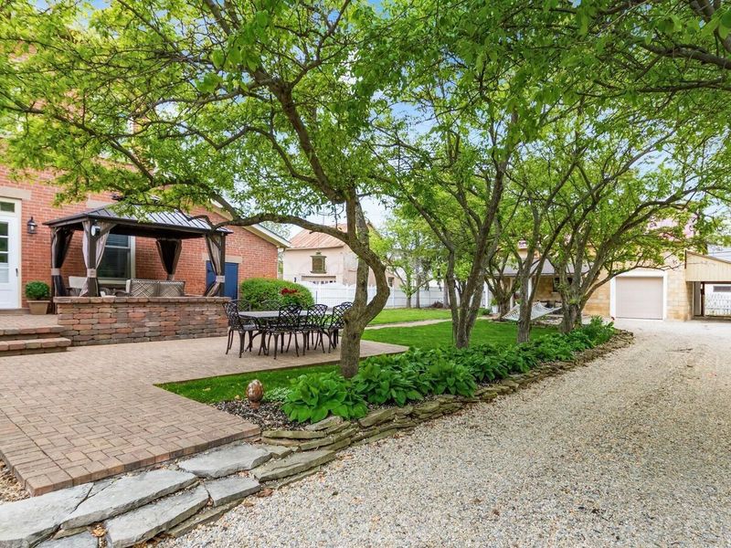 46 E Columbus Street, Canal Winchester, OH 43110 Photo 3