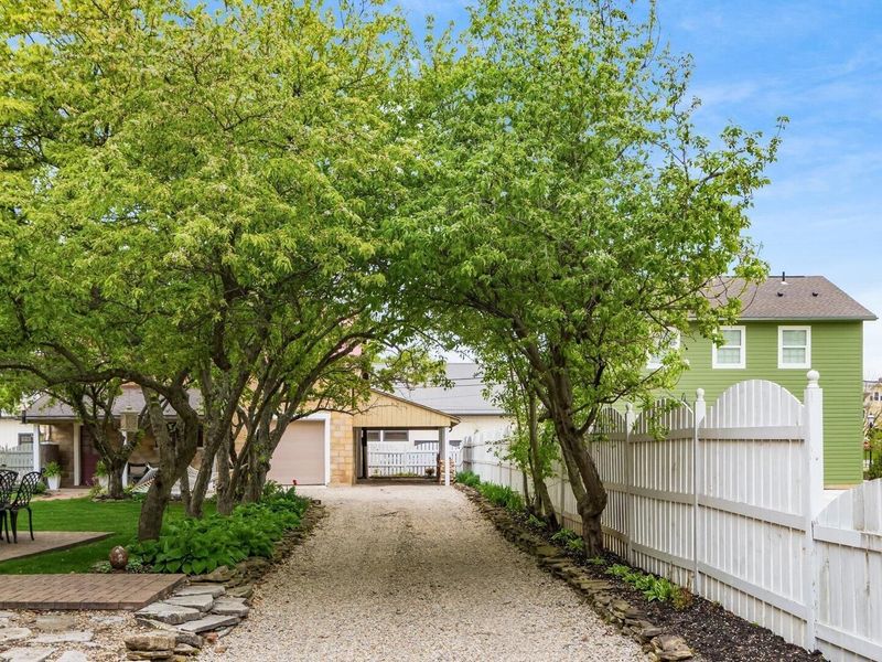 46 E Columbus Street, Canal Winchester, OH 43110 Photo 8