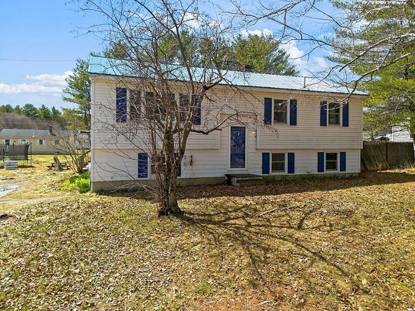 11 Kingman Street, Fairfield, ME 04937