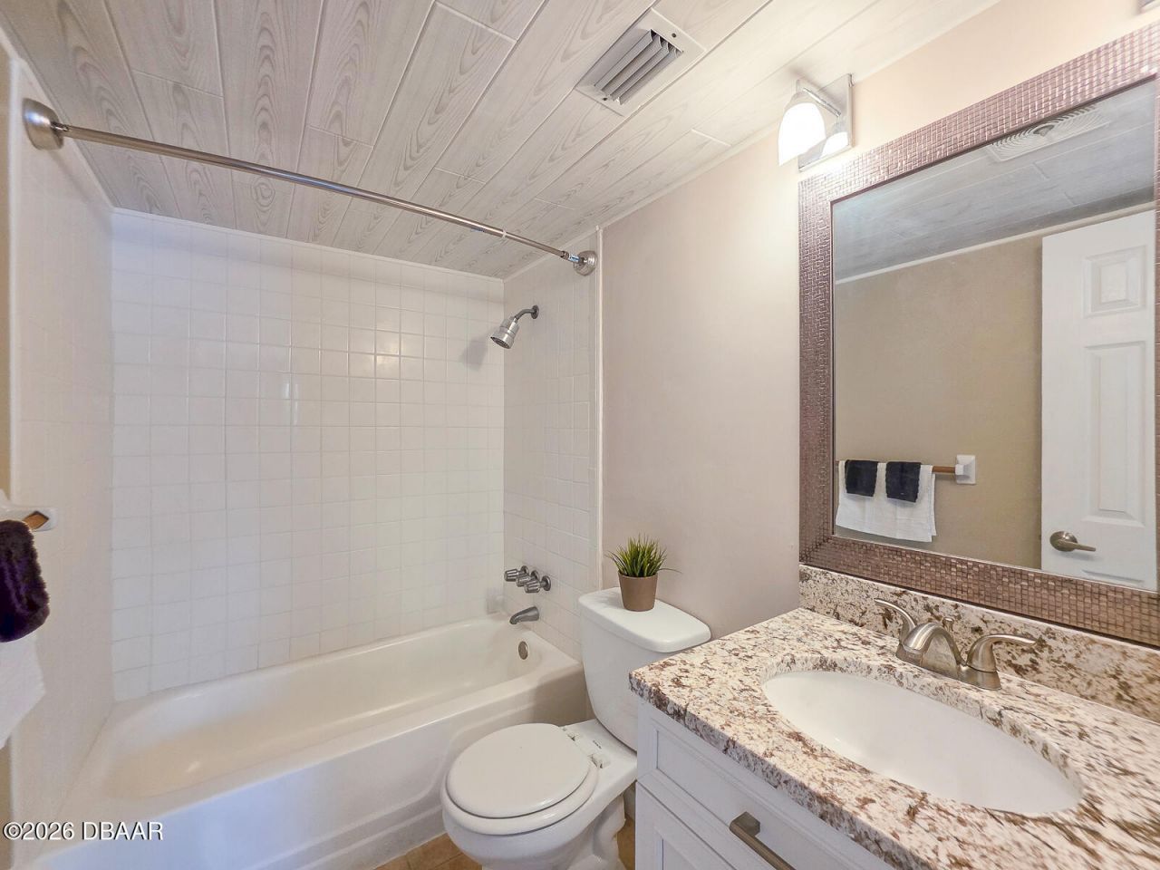 415 N Halifax Avenue, Unit 216, Daytona Beach, FL 32118 Photo