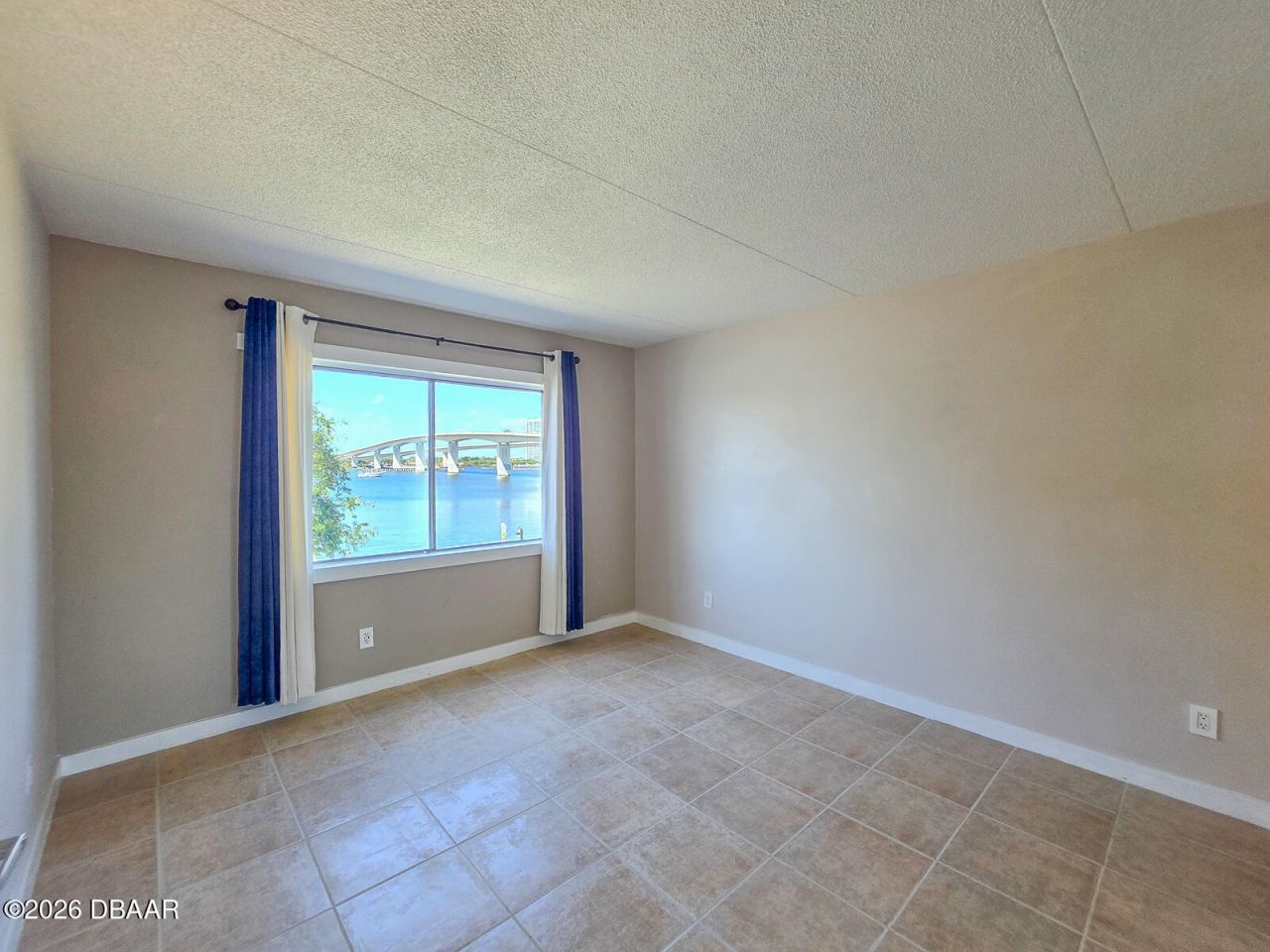 415 N Halifax Avenue, Unit 216, Daytona Beach, FL 32118 Photo