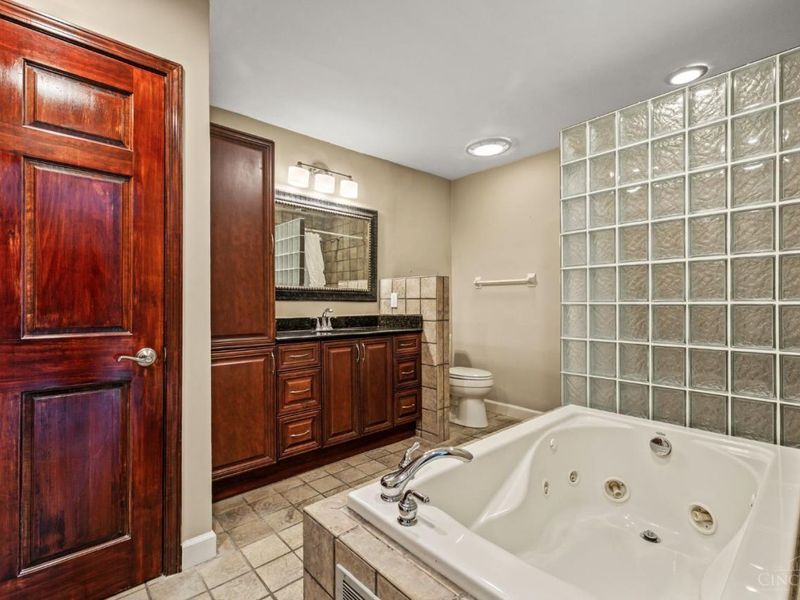 5901 Countryhills Drive, Green Township, OH 45233 Photo 29