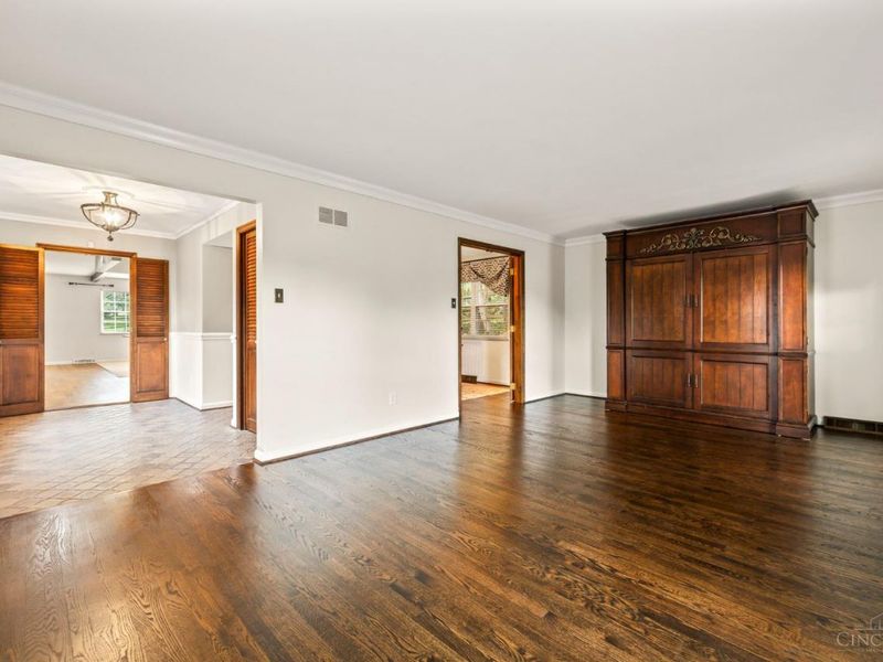 5901 Countryhills Drive, Green Township, OH 45233 Photo 8