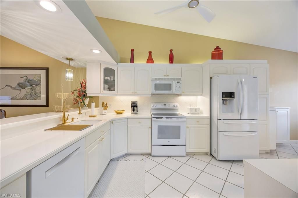 6680 Beach Resort Dr, Unit 1206, Naples, FL 34114 Photo