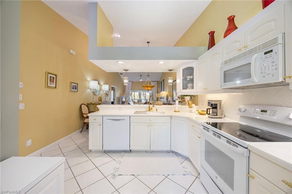 6680 Beach Resort Dr, Unit 1206, Naples, FL 34114 Photo