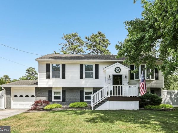 207 NAVAJO TRAIL, BROWNS MILLS, NJ 08015