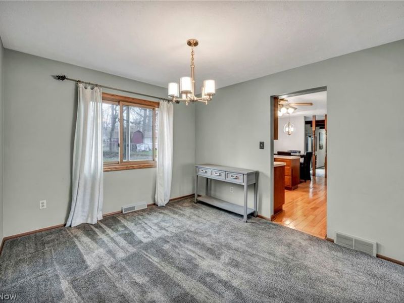 26475 Sudbury Drive, North Olmsted, OH 44070 Photo 11