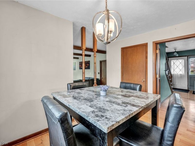 26475 Sudbury Drive, North Olmsted, OH 44070 Photo 18