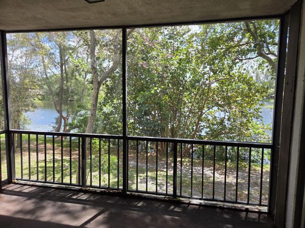 3720 Inverrary Drive, Unit 2b, Lauderhill, FL 33319