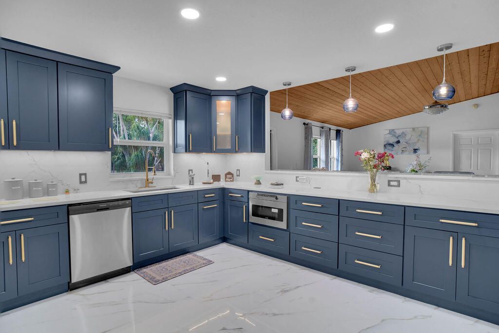 18057 N 40th Run N, The Acreage, FL 33470 Photo