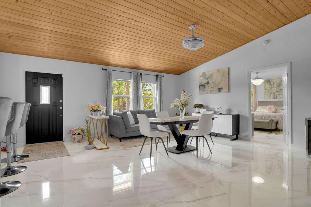 18057 N 40th Run N, The Acreage, FL 33470 Photo