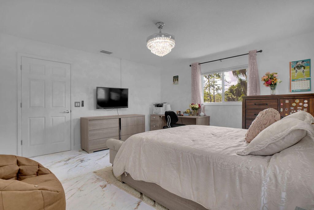 18057 N 40th Run N, The Acreage, FL 33470 Photo