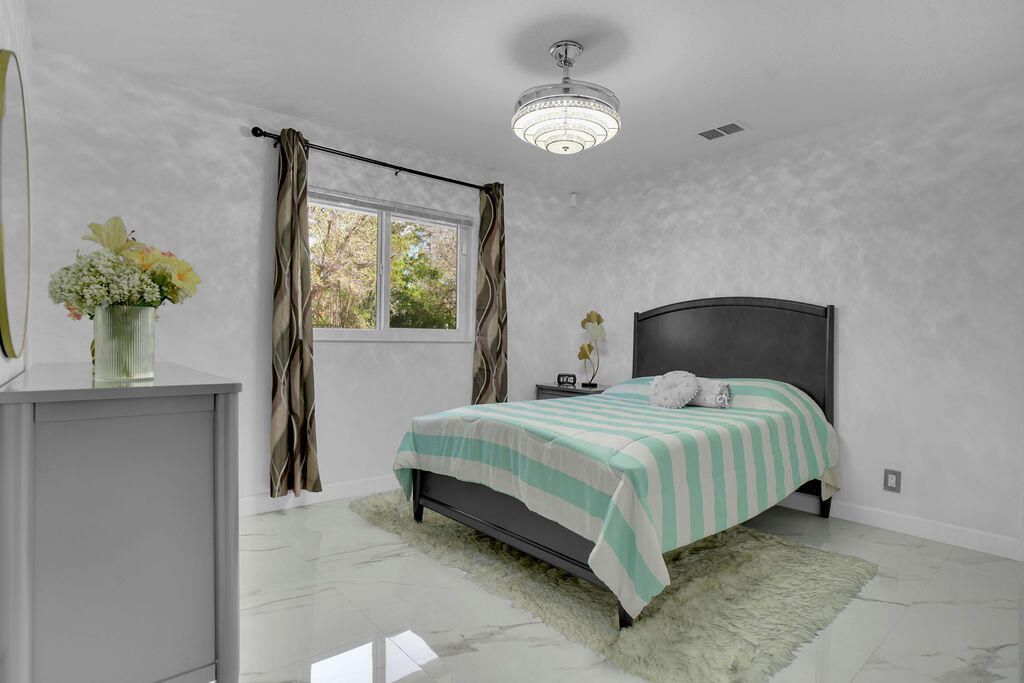 18057 N 40th Run N, The Acreage, FL 33470 Photo