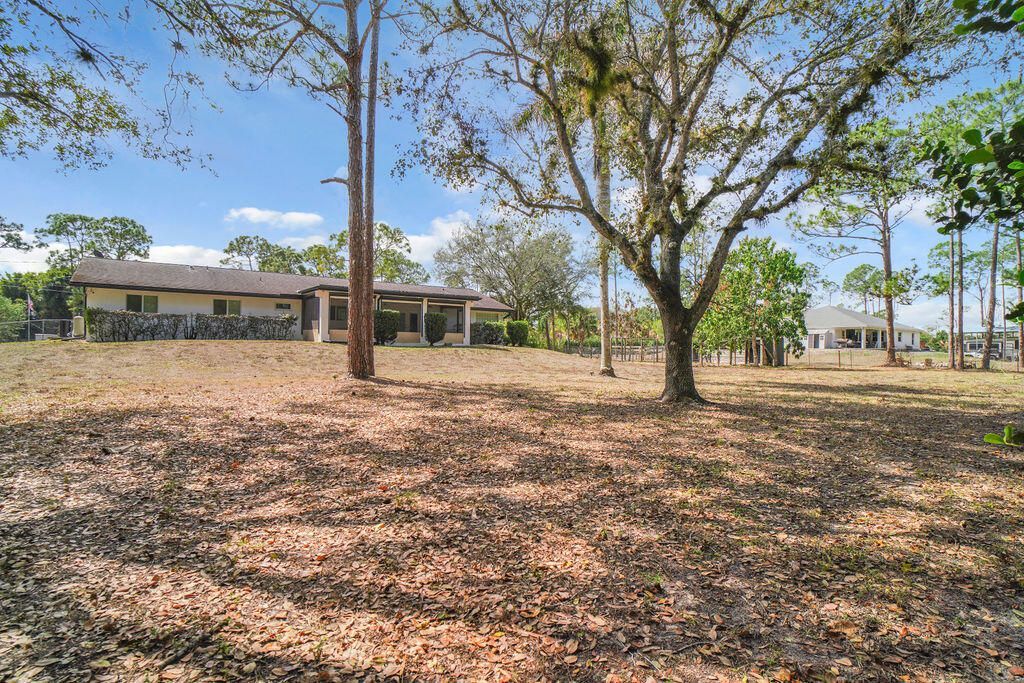 18057 N 40th Run N, The Acreage, FL 33470 Photo