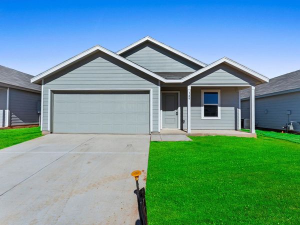 129 Alameda DR, Fredericksburg, TX 78624