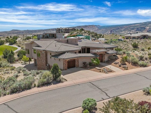 325 Hearthstone Court, Grand Junction, CO 81507