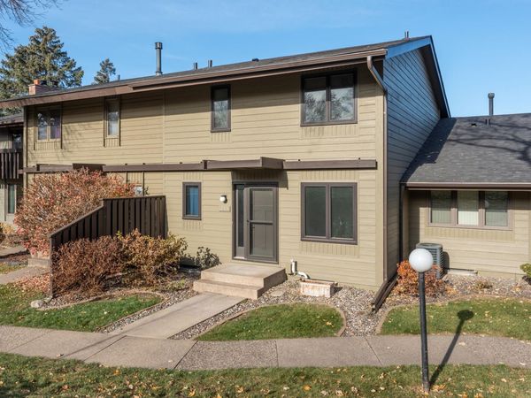 1275 Brighton Square , New Brighton, MN 55112