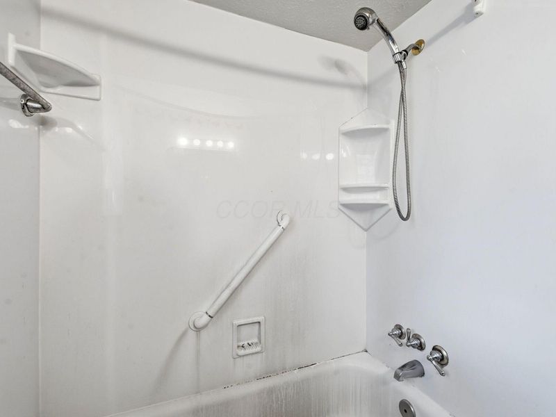 6943 Harlem Road, Westerville, OH 43082 Photo 32