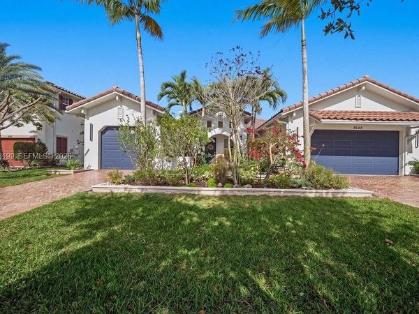 8055 NW 117th Way , Parkland, FL 33076