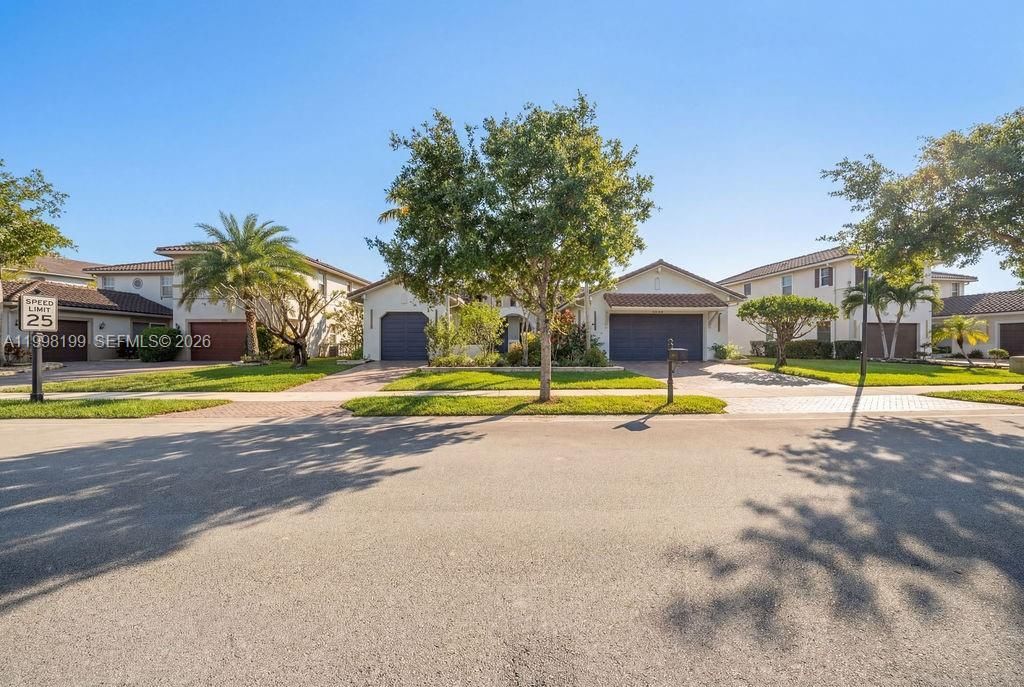 8055 NW 117th Way, Parkland, FL 33076 Photo