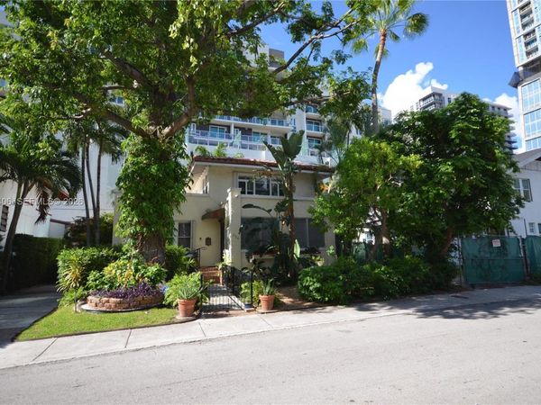 334 NE 26th Ter , Miami, FL 33137