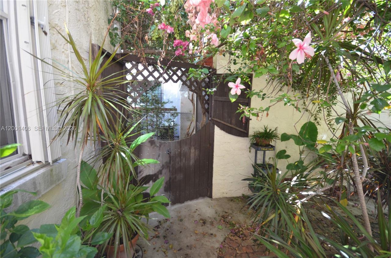 334 NE 26th Ter, Miami, FL 33137 Photo