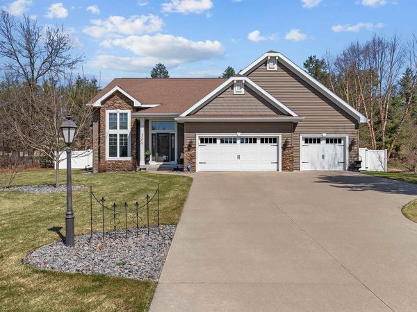4340 STERLING DRIVE, Plover, WI 54467