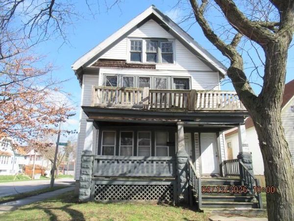 1232 W Ring STREET, Unit 1234, Milwaukee, WI 53206