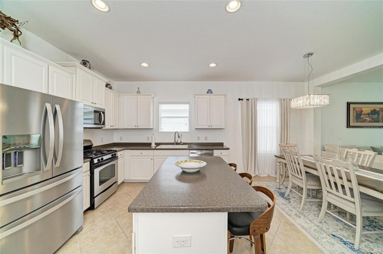 4650 Woodbrook Drive, Sarasota, FL 34243 Photo