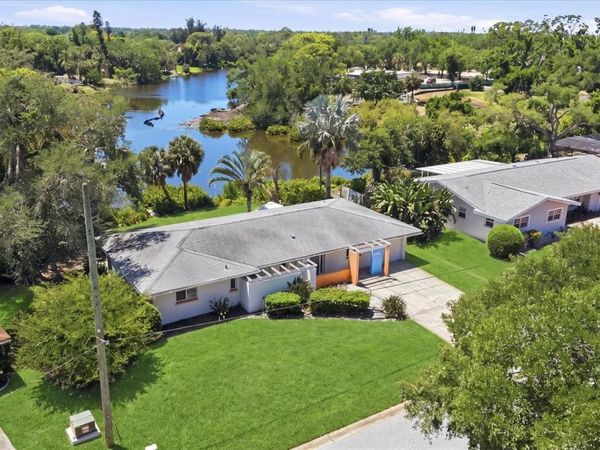 2940 BOUGAINVILLEA STREET, SARASOTA, FL 34239