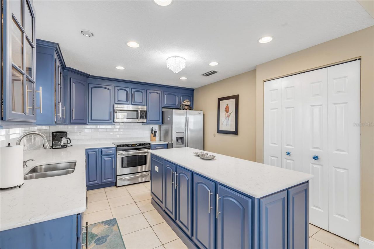 701 N Atlantic Avenue, Unit 203, New Smyrna Beach, FL 32169 Photo