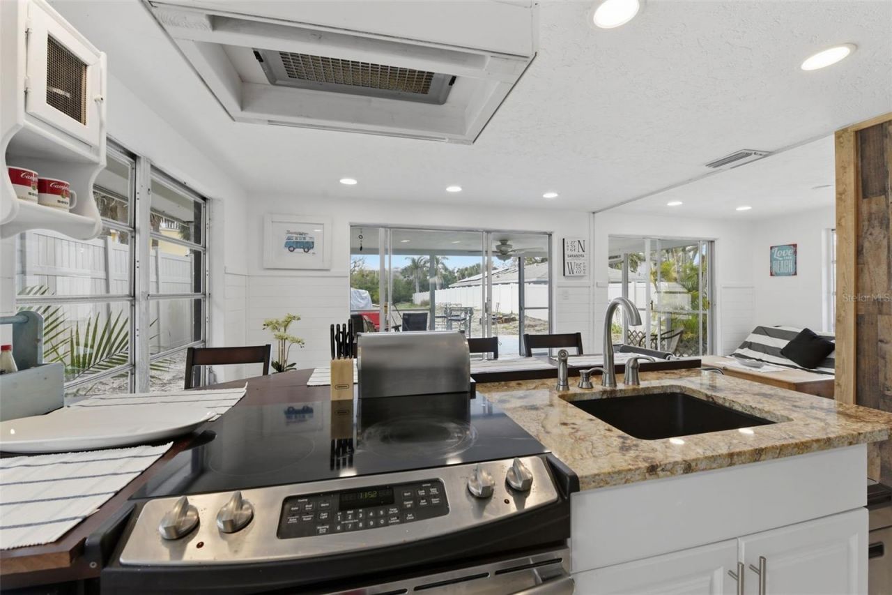 8456 Midnight Pass Road, Sarasota, FL 34242 Photo