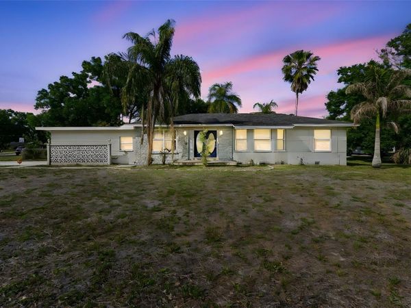 2301 W ELDRED DRIVE , TAMPA, FL 33603