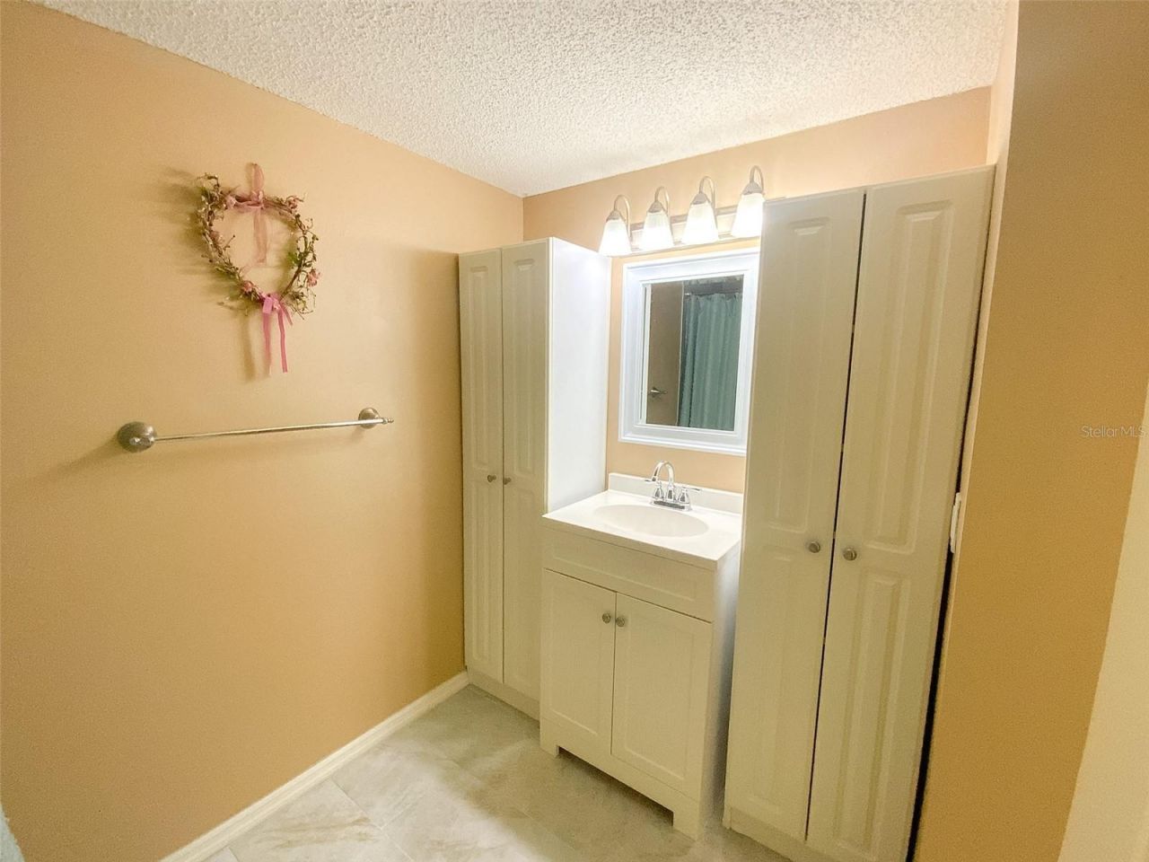 1370 Heather Ridge Boulevard, Unit 204, Dunedin, FL 34698 Photo