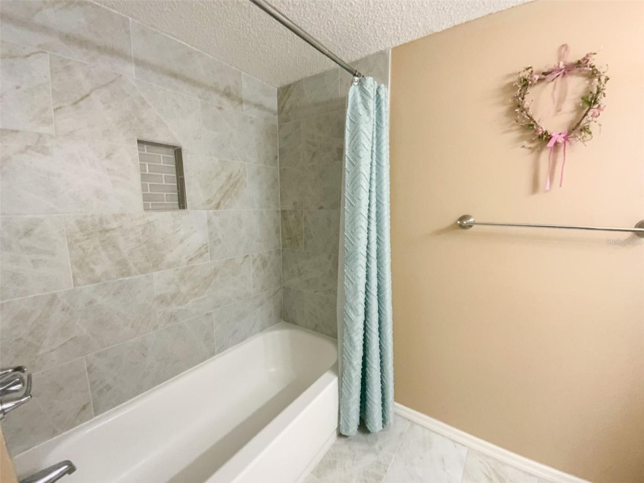 1370 Heather Ridge Boulevard, Unit 204, Dunedin, FL 34698 Photo