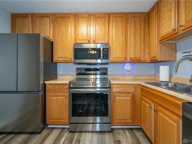 2277 Crew Circle, West Carrollton, OH 45439 Photo 7