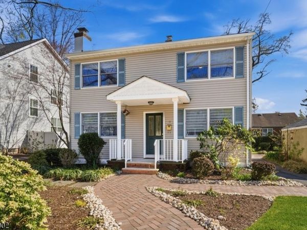 13 Stockton St, Metuchen, NJ 08840