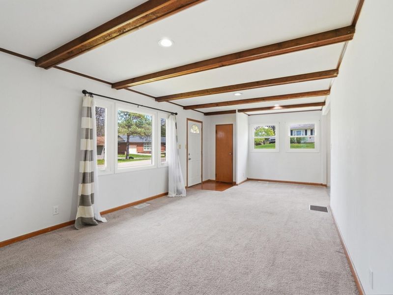 818 Brookwood Drive, Bellefontaine, OH 43311 Photo 14