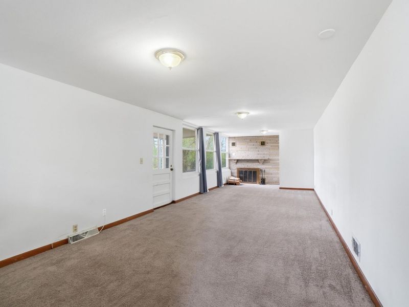 818 Brookwood Drive, Bellefontaine, OH 43311 Photo 5