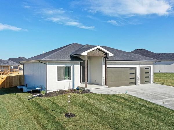 15636 Austin Court, Basehor, KS 66007