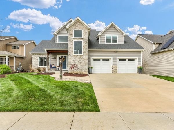 1313 Garwood Drive , Mahomet, IL 61853