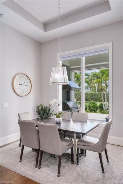 705 Wedge Dr, Naples, FL 34103 Photo